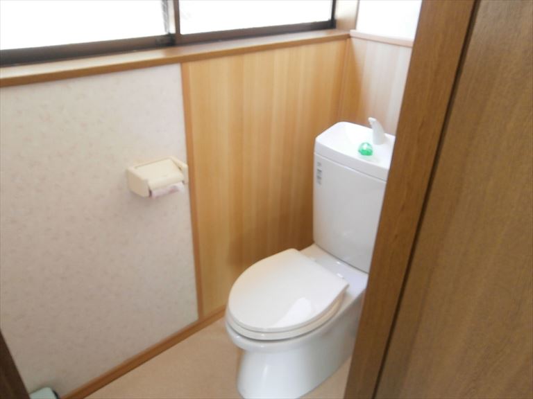 店内風景富山市ヨコハマ指圧所トイレ