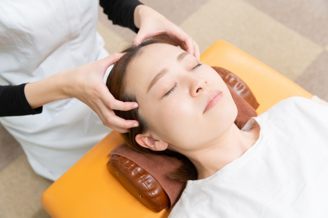 節や筋肉も指圧で解いて症状を改善します